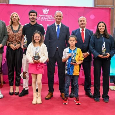 Foto de familia de la Gala del Deporte. (LA OROTAVA)