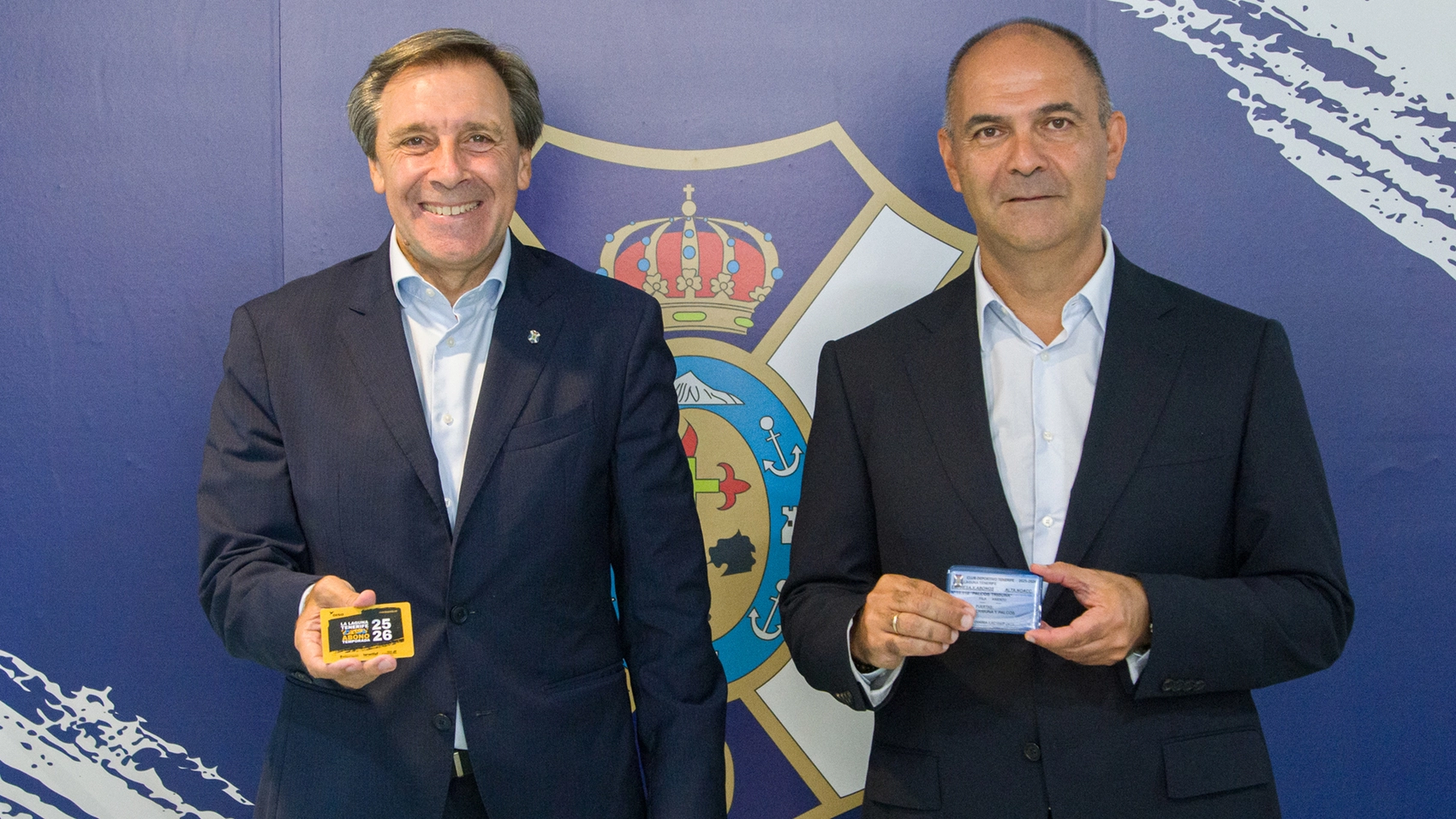 Felipe Miñambres y Aniano Cabrera (CLUBDEPORTIVOTENERIFE.ES).