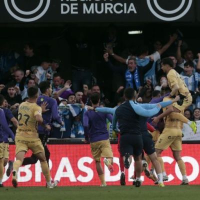 El Málaga CF celebra su gol en el Cartagonova (LA LIGA)