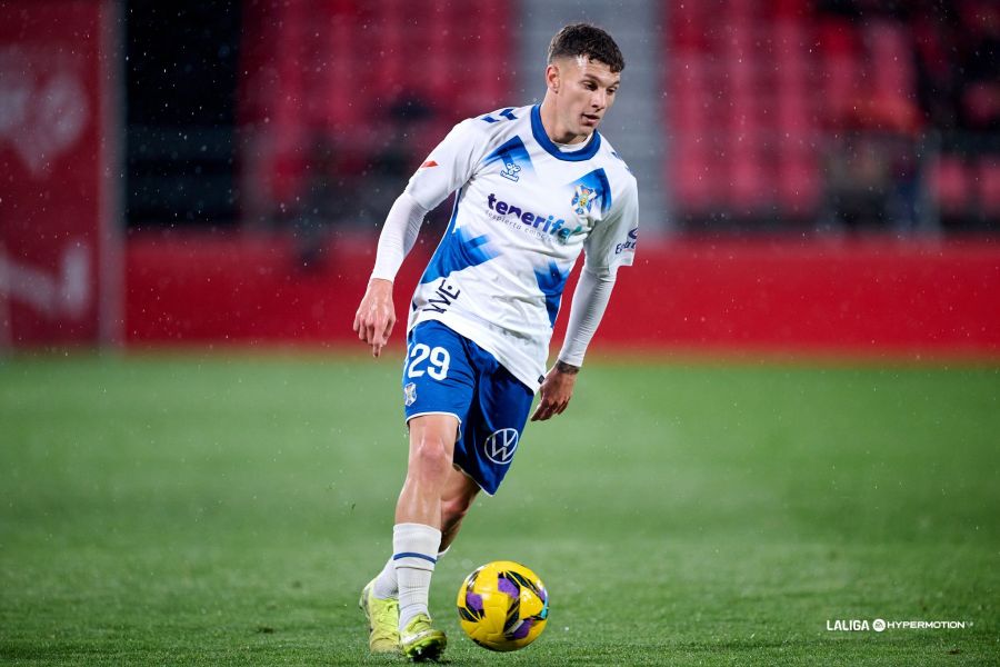 César Álvarez completó los 90 minutos ante el Mirandés (LA LIGA)