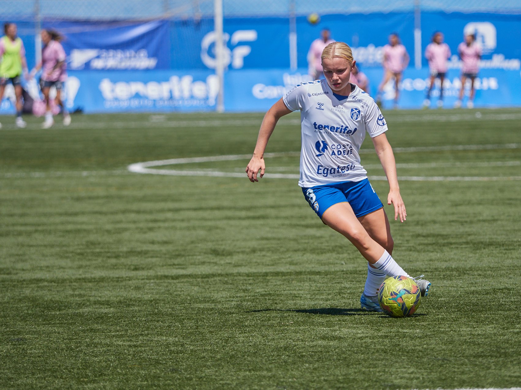 Linnea Laupstad (UD COSTA ADEJE TENERIFE).