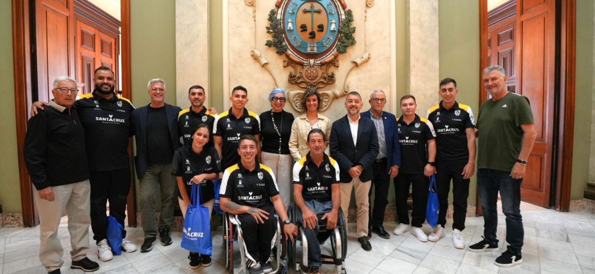 251114 Recepción Santa Cruz ADEIN