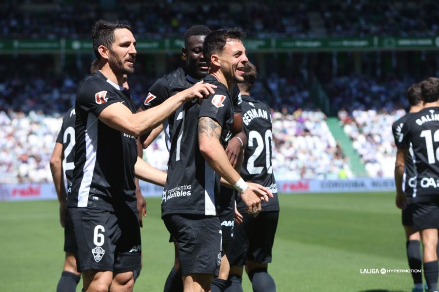 Óscar Plano celebra su tanto ante el Córdoba (LaLiga)