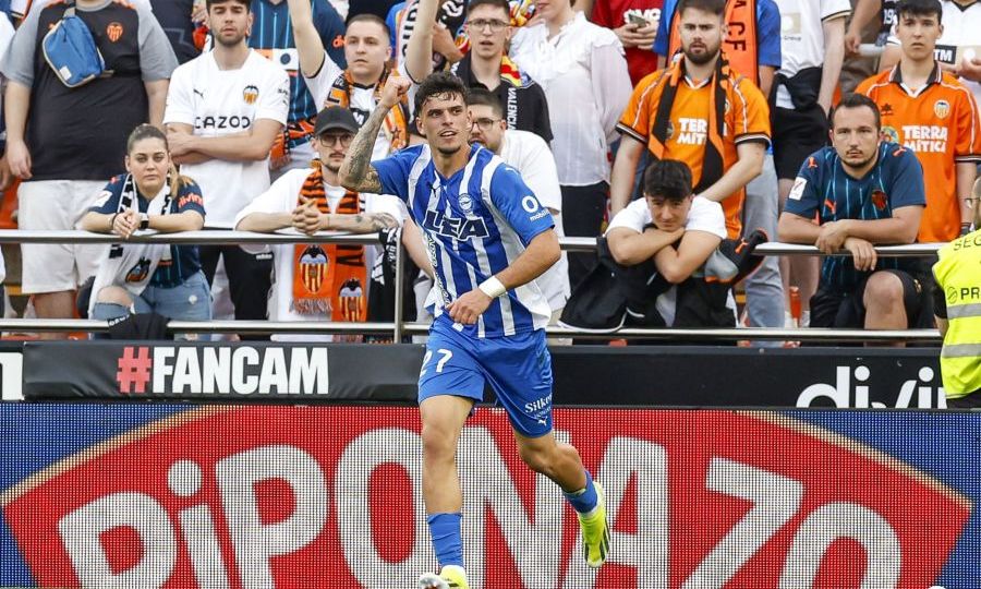 Javi López tras marcar en Mestalla (LA LIGA)