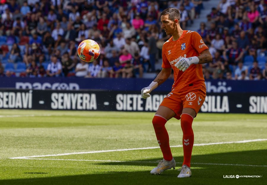 Edgar Badia durante un partido (LA LIGA)