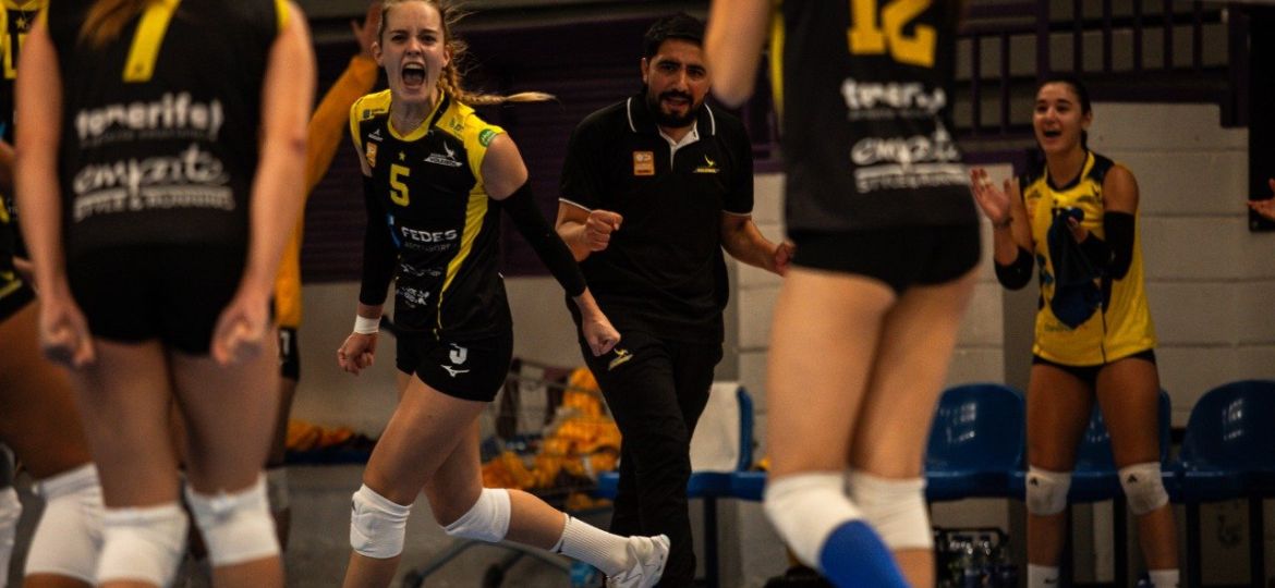 Emma Ordóñez celebrando un punto (CEDIDA)