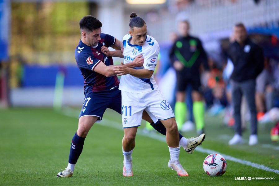 Luismi Cruz en Ipurúa (LA LIGA)
