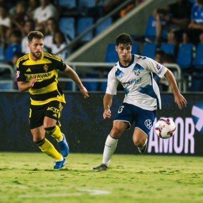 Aarón Martín ante el Zaragoza (@CDTOficial / San Acosta)