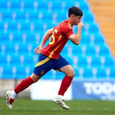 Aarón Martín con la selección española sub19(@RFEF)
