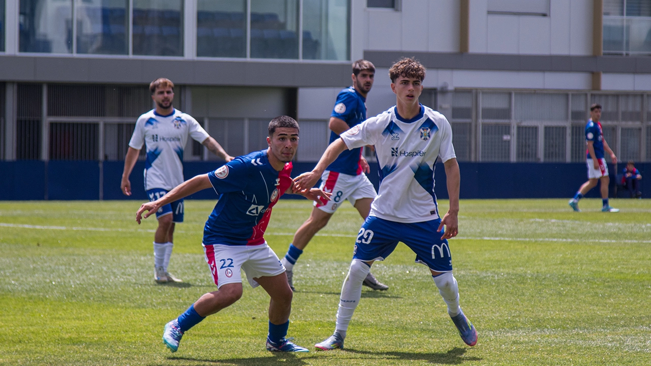 Acción del Tenerife B - Rayo Majadahonda (CD Tenerife)