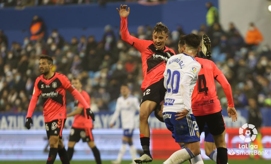 Acción del Zaragoza - Tenerife de diciembre de 2021 (La Liga)