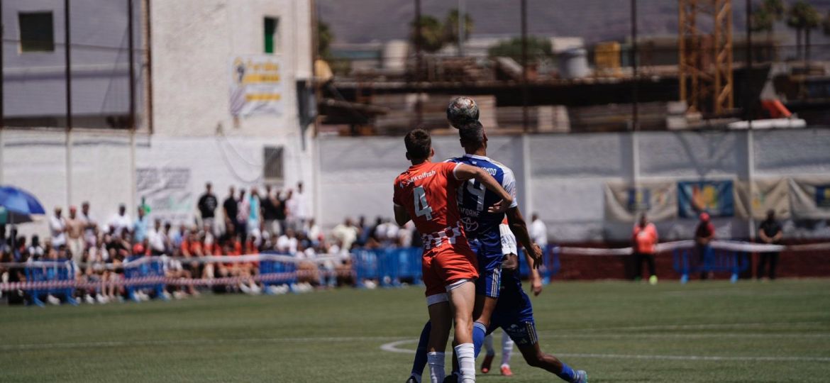 Acción del partido en Maspalomas (@udsanfer)