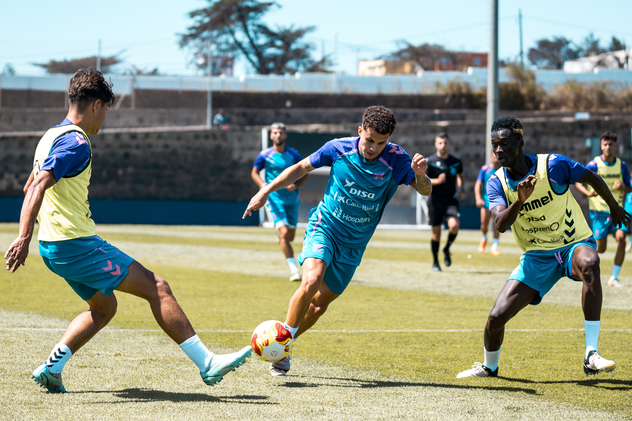 Acción del partido entre el primer equipo y el filial (CD Tenerife)
