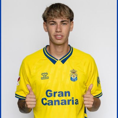 Adam Arvelo con la camiseta amarilla (@UDLP_Oficial)
