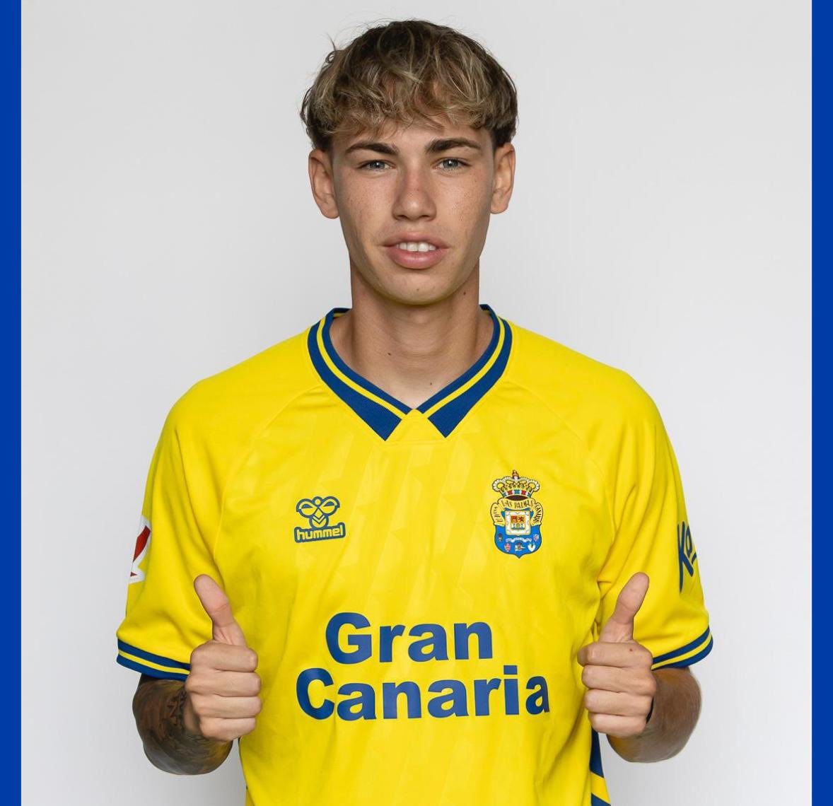 Adam Arvelo con la camiseta amarilla (@UDLP_Oficial)