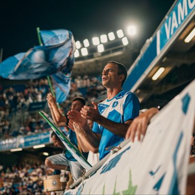 Afición blanquiazul contra el Zamora (CD Tenerife)