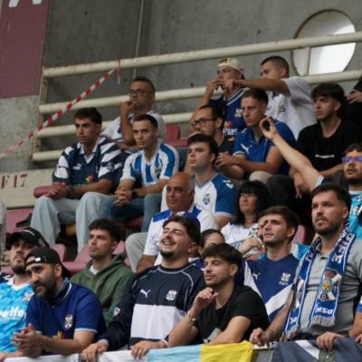Afición blanquiazul en Pontevedra (CD Tenerife)