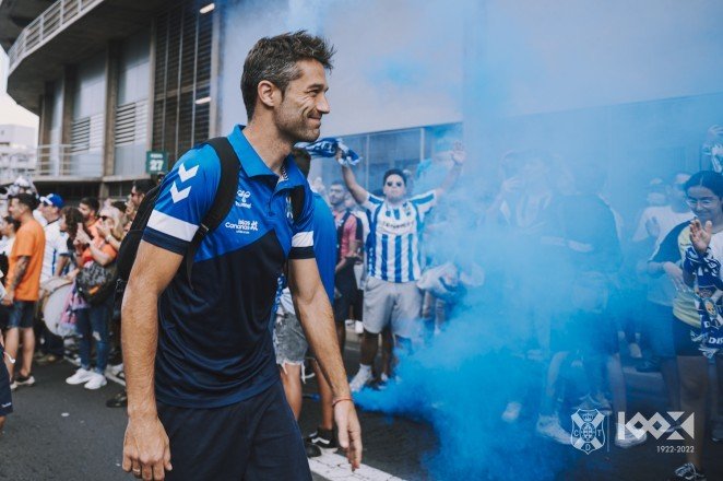 Aitor Sanz, antes de un derbi en el Heliodoro. (CD TENERIFE)