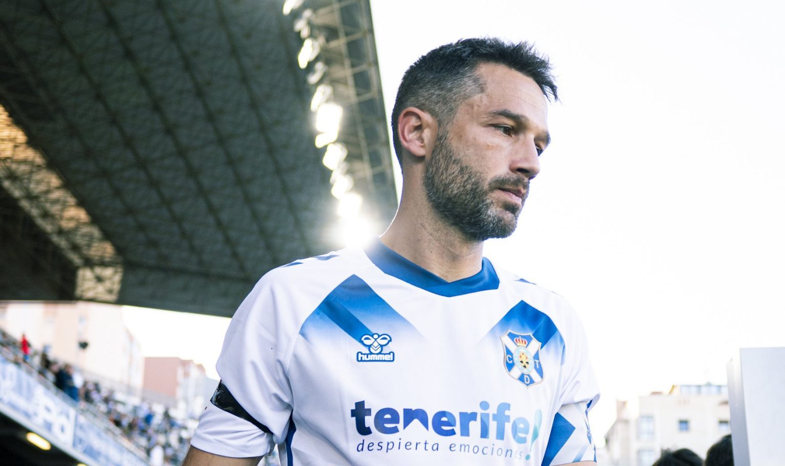 Aitor Sanz antes de jugar contra el Castellón (@CDTOficial)