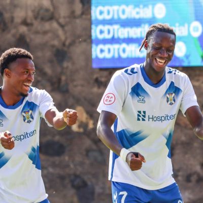 Alassan y Salifo bailan en la Ciudad Deportiva (@CdtCantera)
