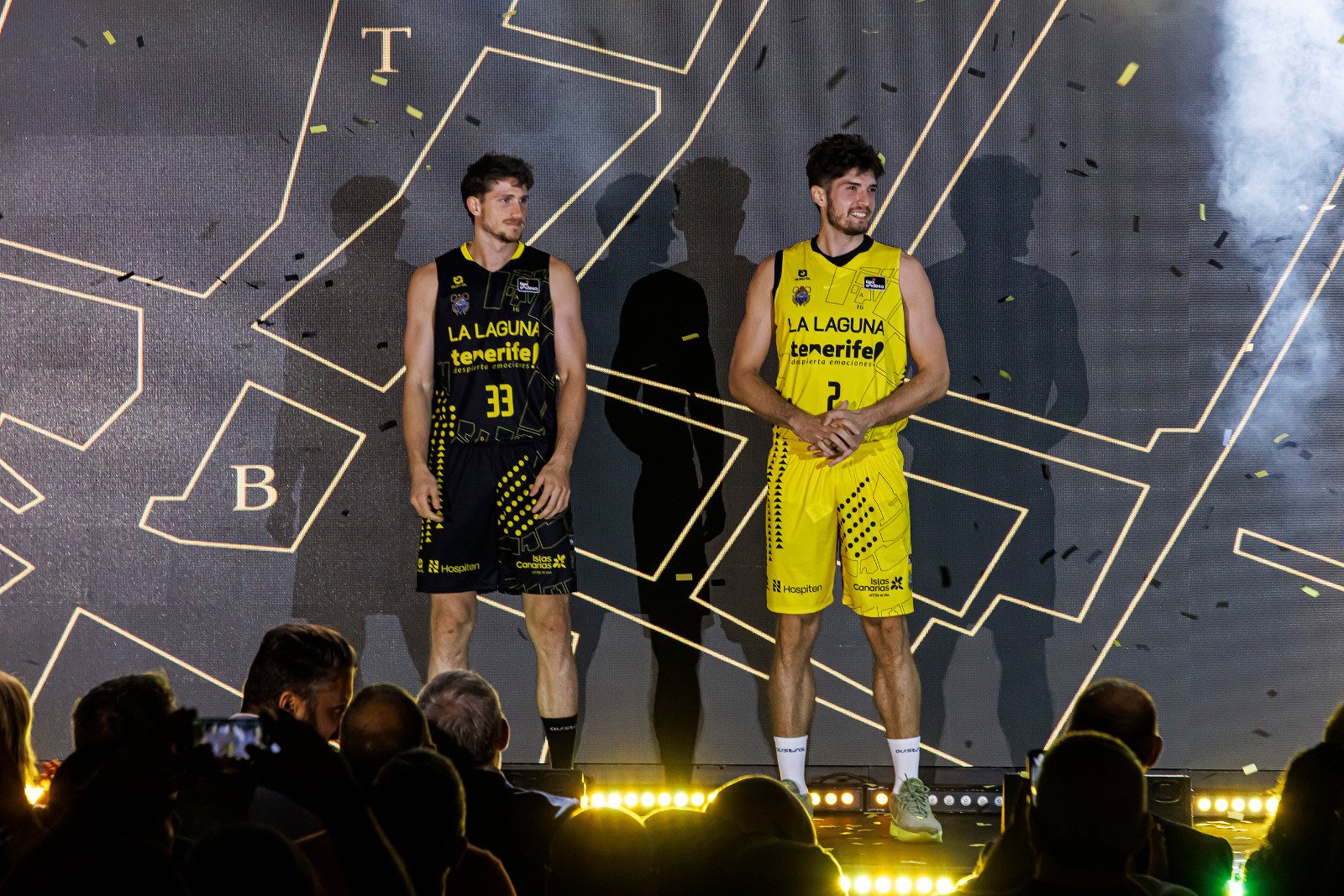 Alderete y Kostadinov con la nueva piel aurinegra (CB Canarias)