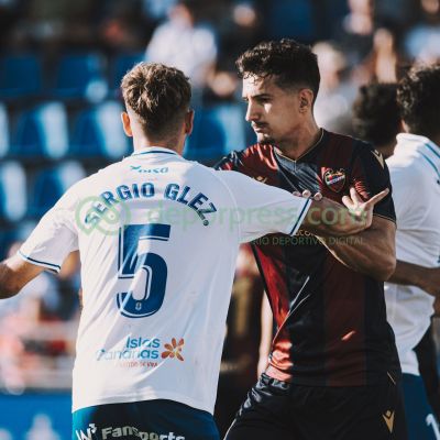 Álex Muñoz con el Levante en el Heliodoro (DEPORPRESS)