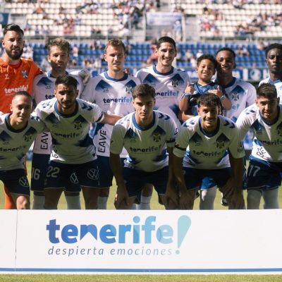 Alineación del Tenerife contra el Real Oviedo (CD TENERIFE) (1)