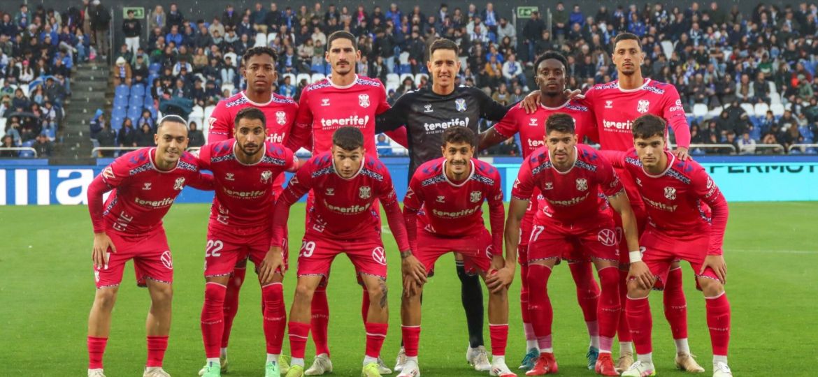 Alineación del Tenerife en La Coruña (CD TENERIFE)
