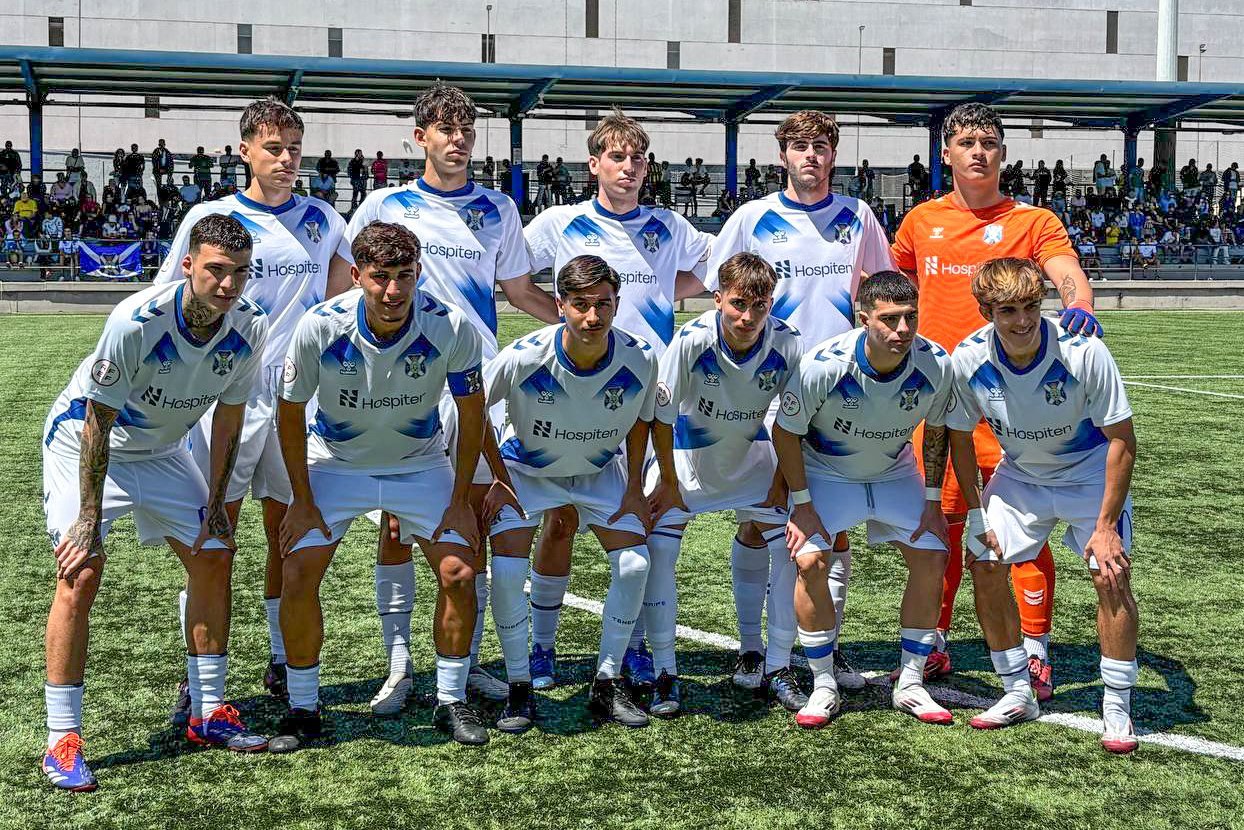 Alineación titular del juvenil en el derbi (@CdtCantera)