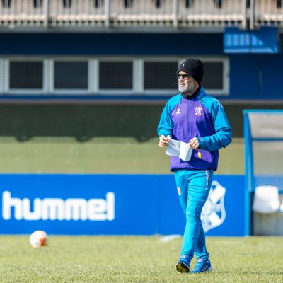 Álvaro Cervera en la Ciudad Deportiva (CD Tenerife)