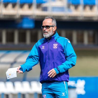 Álvaro Cervera en la Ciudad Deportiva (CD Tenerife)|Diseños LOCAL CD Tenerife 2526