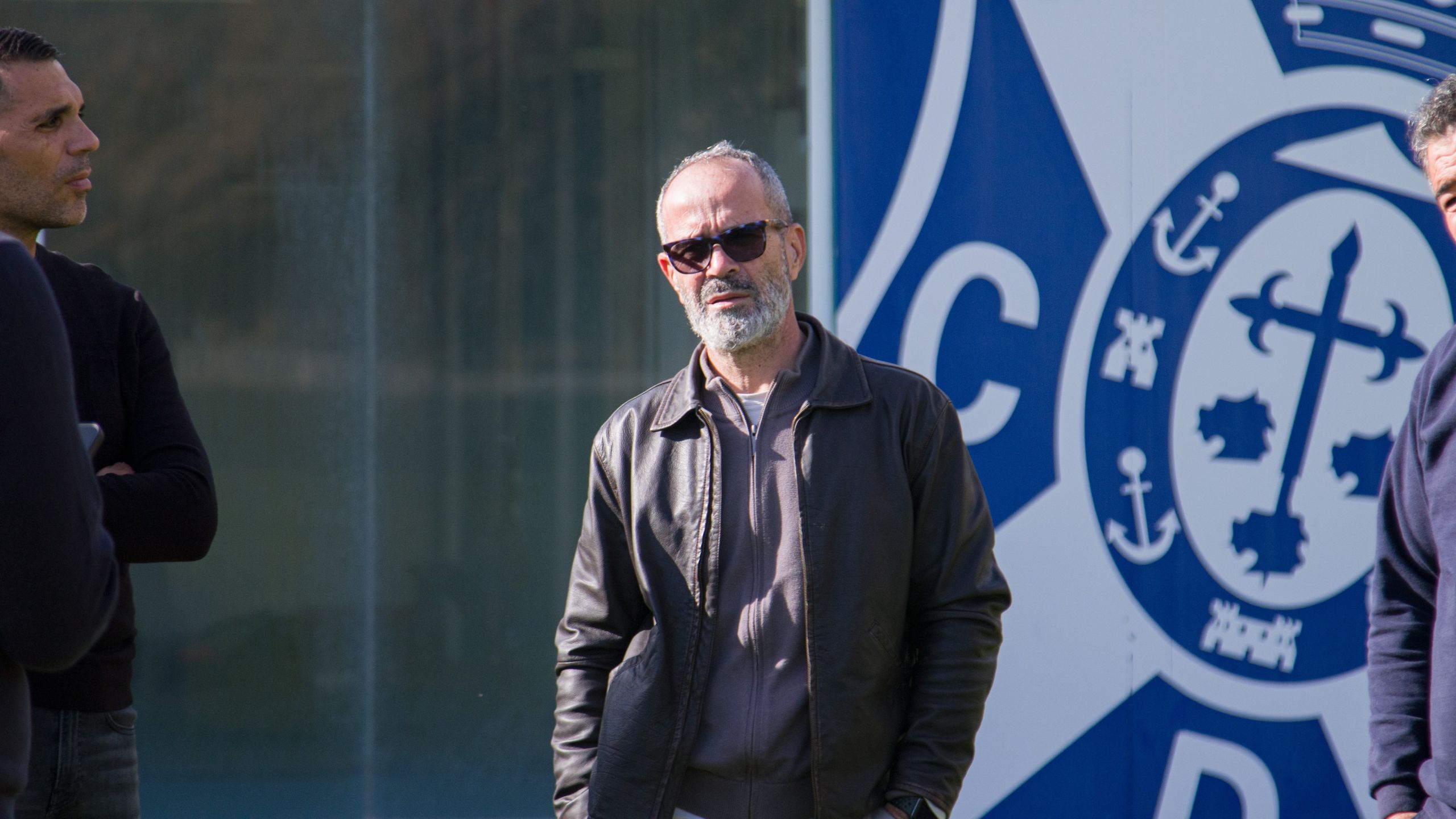 Álvaro Cervera visitando las instalaciones del club (@CDTOficial)