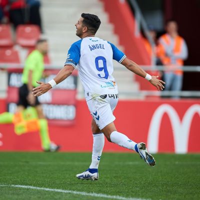 Ángel celebra su gol al Mirandés en la 2023-24 (LA LIGA)