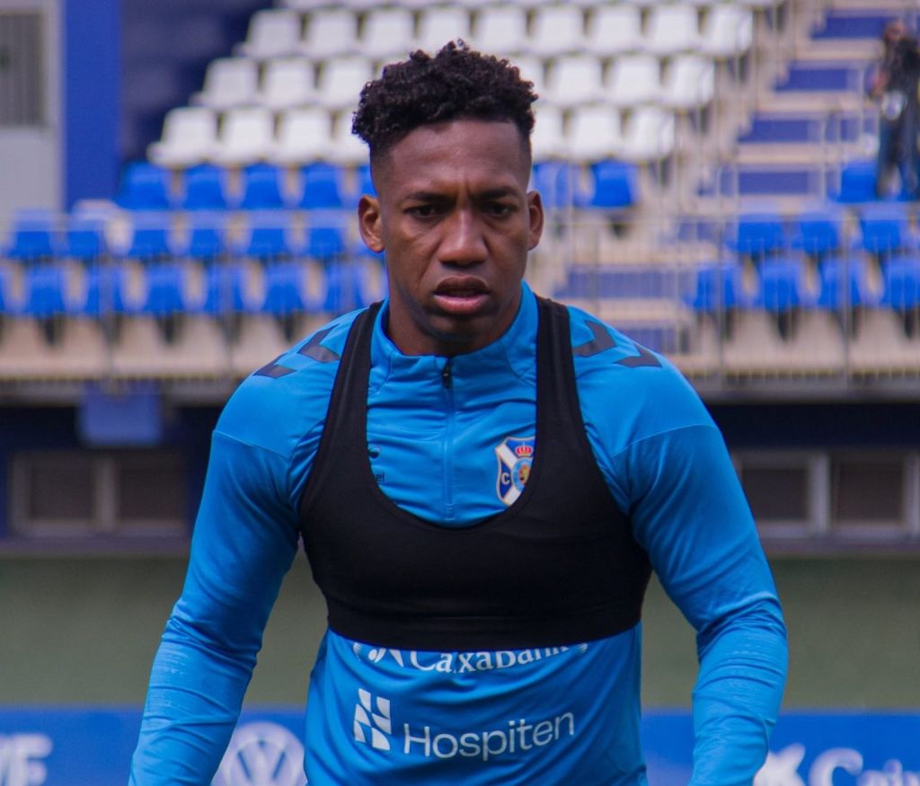 Anthony 'Bam Bam' Landázuri en un entrenamiento (@CDTOficial)