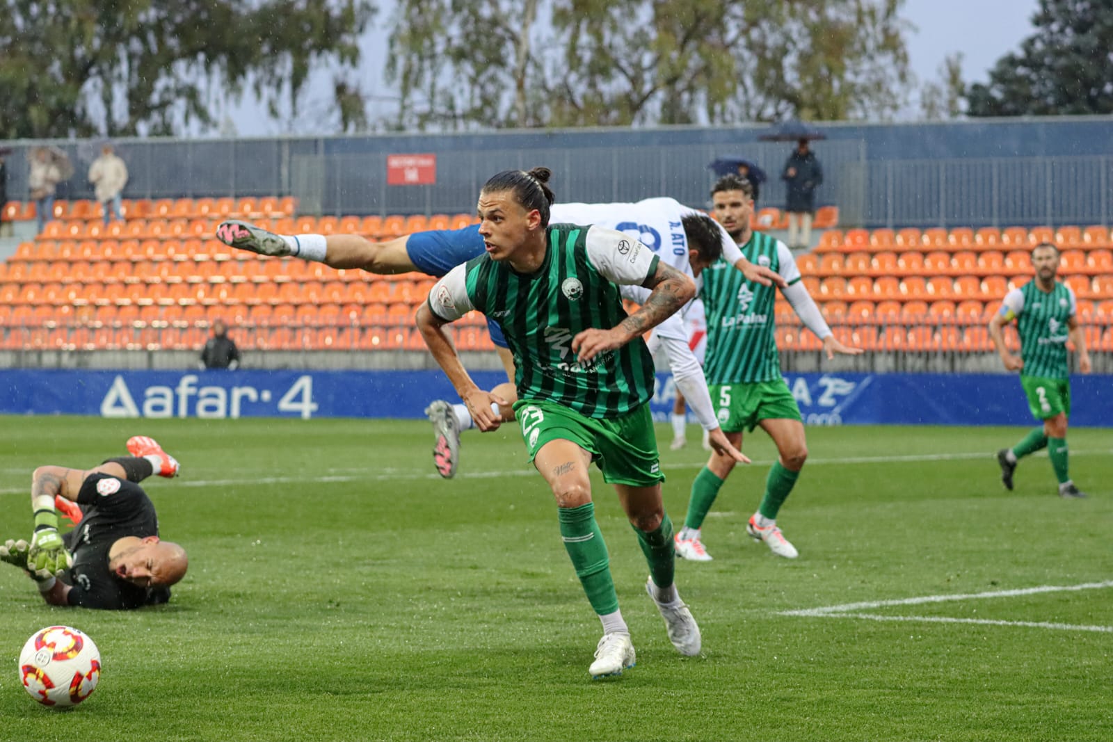 El Atlético Paso celebra el gol del empate (@ATLÉTICOPASO).