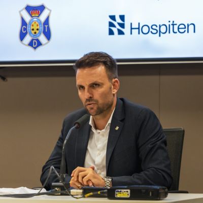 Ayoze García en rueda de prensa (CD Tenerife)