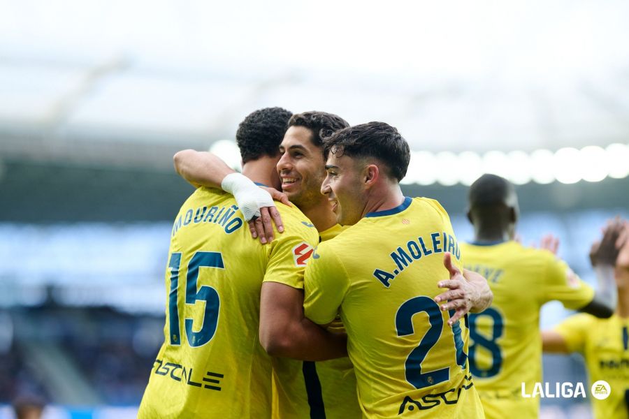 Ayoze y Moleiro festejan uno de los goles (LALIGA).