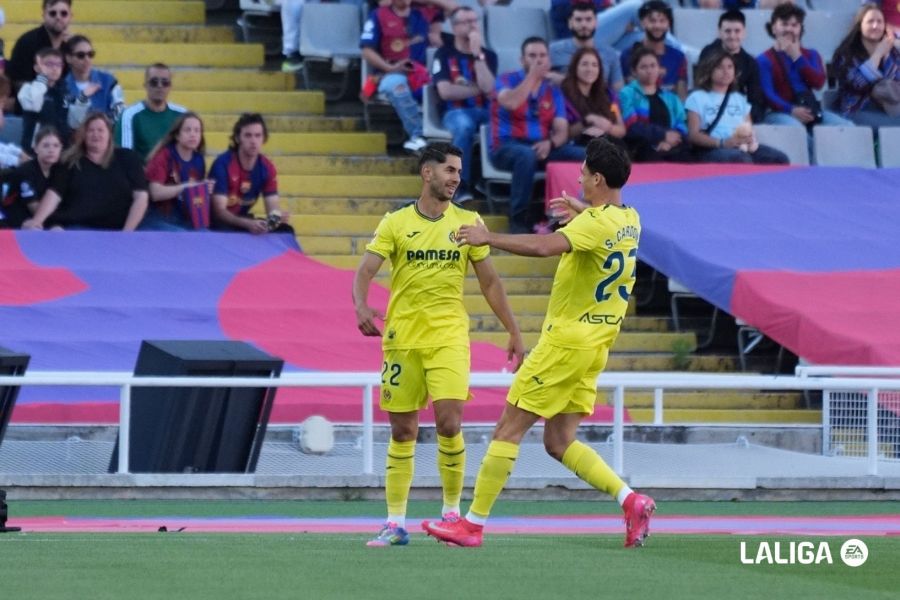 Ayoze Pérez celebrando su gol al Barça junto a Sergi Cardona (La Liga)