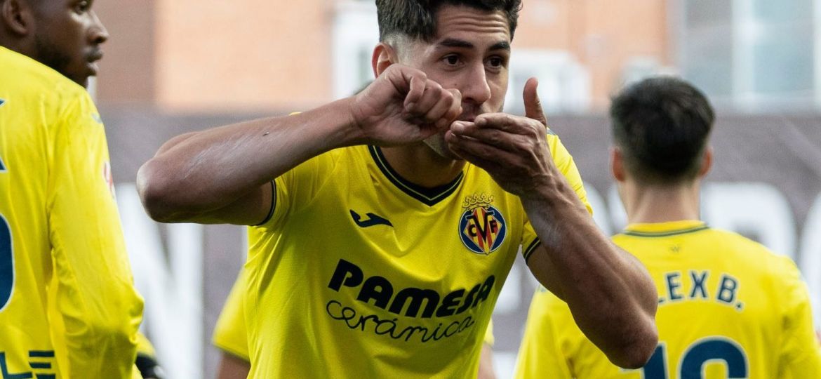 Ayoze Pérez celebrando su gol en Vallecas (@VillarrealCF)