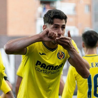 Ayoze Pérez celebrando su gol en Vallecas (@VillarrealCF)