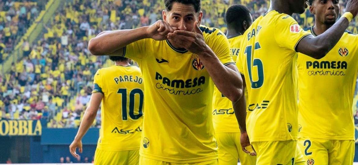 Ayoze Pérez celebrando uno de sus goles al Osasuna (@VillarrealCF)