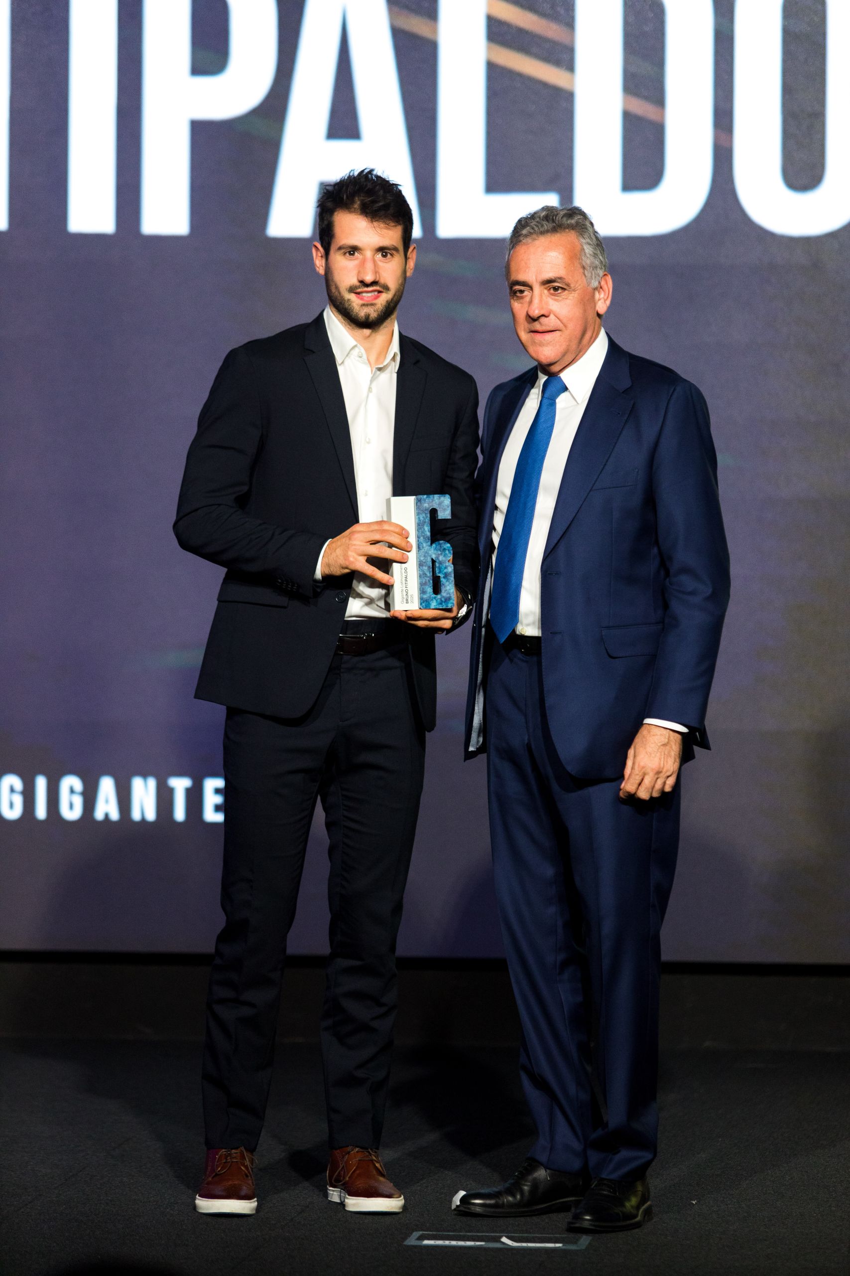 Bruno Fitipaldo, base de La Laguna Tenerife y Juan José Hernández, Presidente de Hospiten. (CEDIDA)