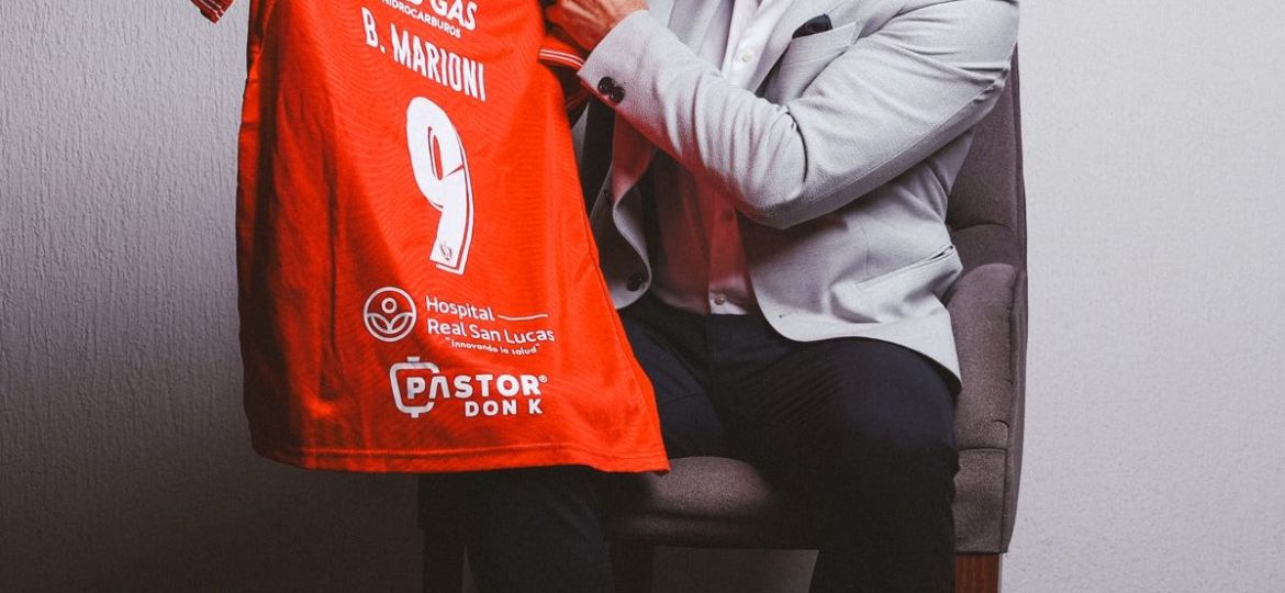 Bruno Marioni con la camiseta de su nuevo club (@TepatitlanFC)