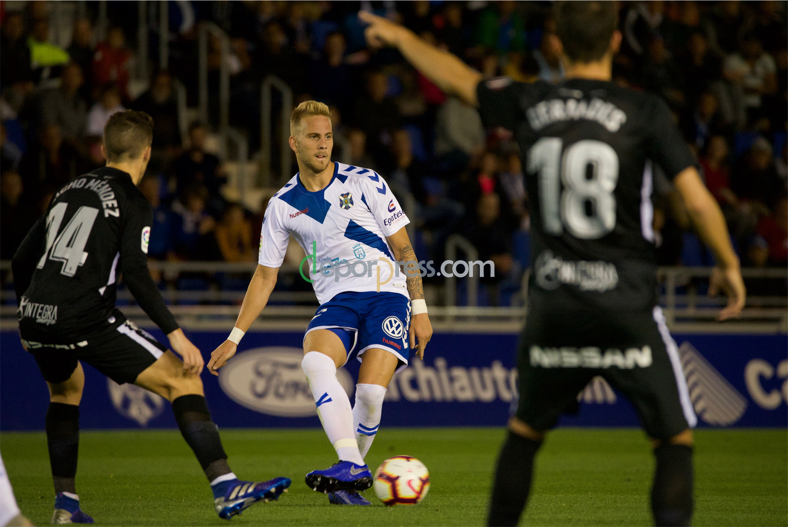 Uros Racic (SAN ACOSTA).