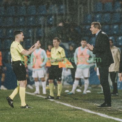 Fuentes Molina se dirige a Ramis. (DEPORPRESS)