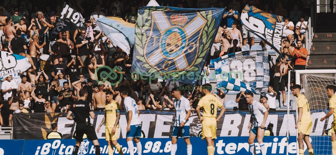 Afición del Tenerife en el Heliodoro (DEPORPRESS)