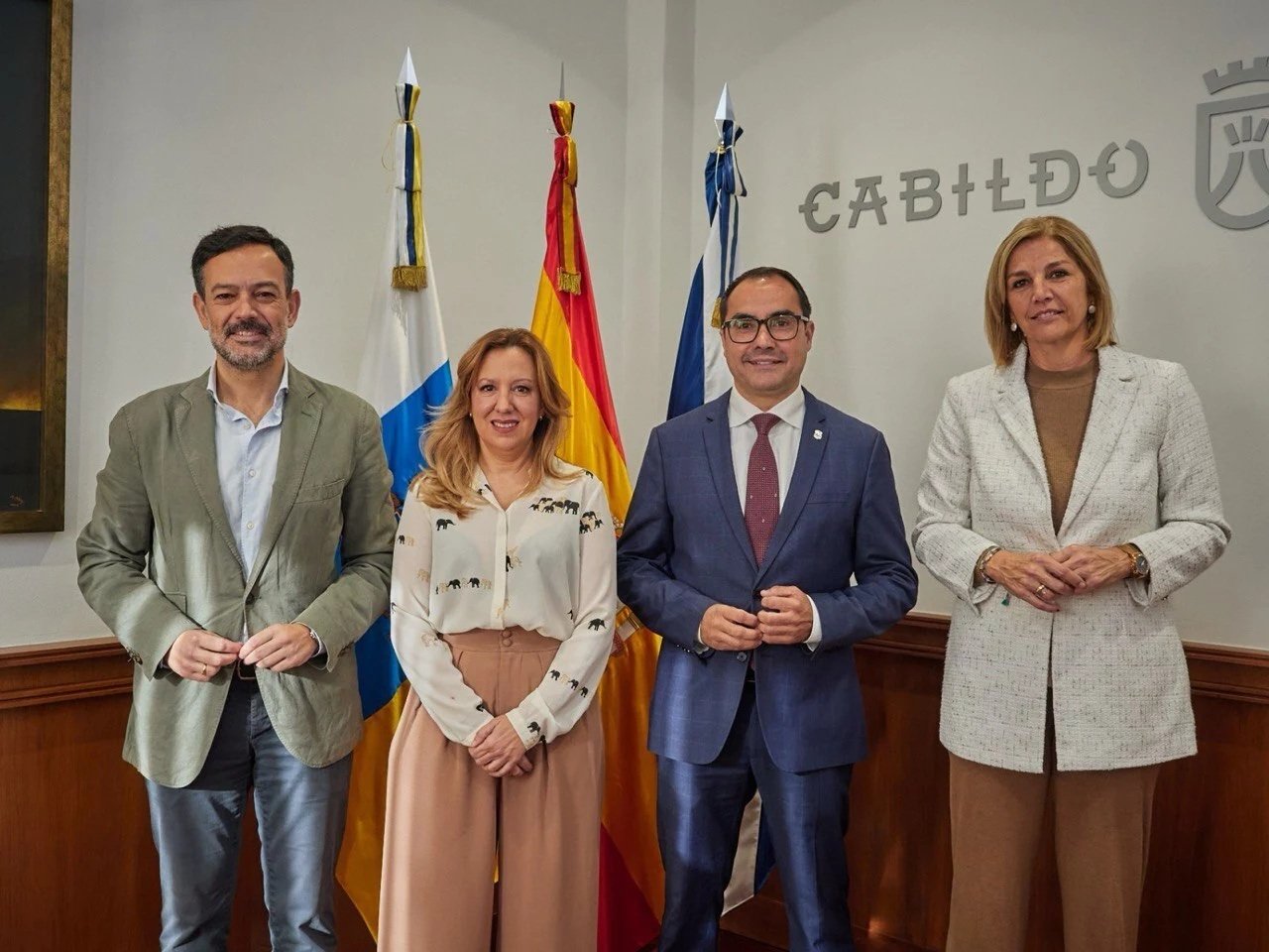 Recibimiento del Cabildo al nuevo presidente del Tenerife (CD TENERIFE).