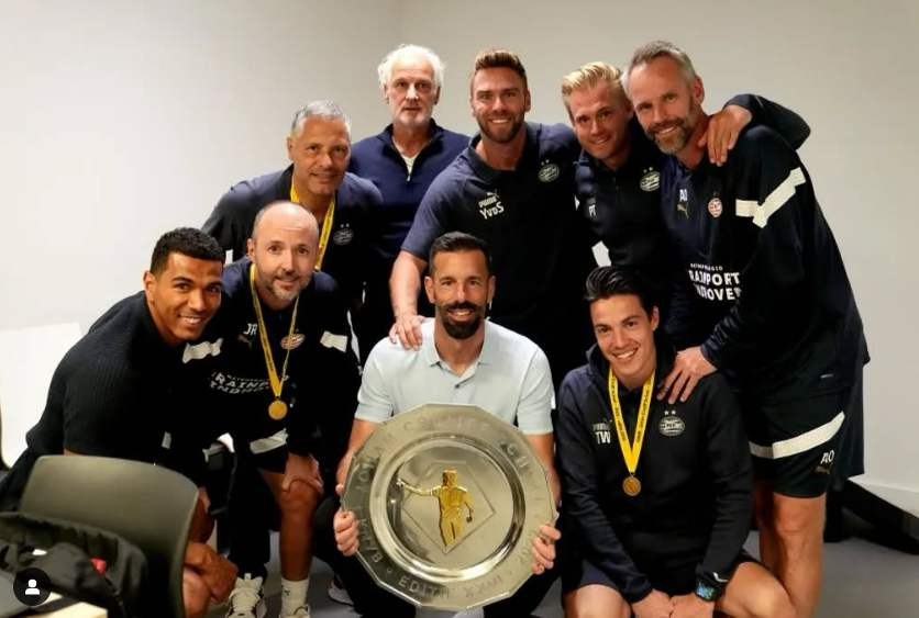 Javier Rabanal celebrando la Supercopa de Holanda (javierrabanalhernandez)