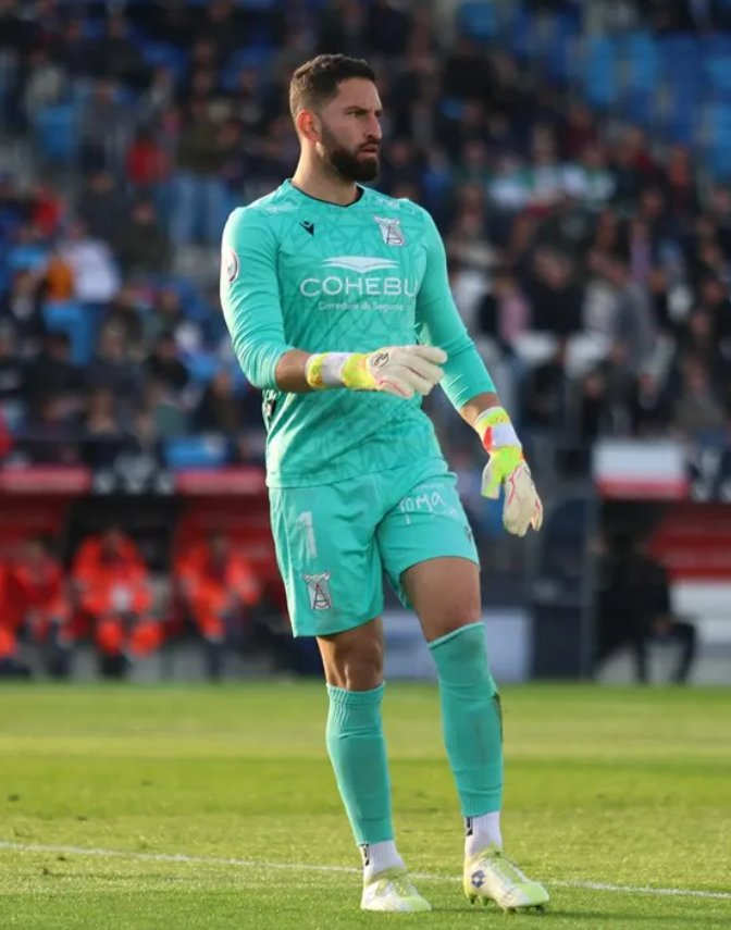 Samu Pérez en el Atlético Sanluqueño (@samuelperez26)