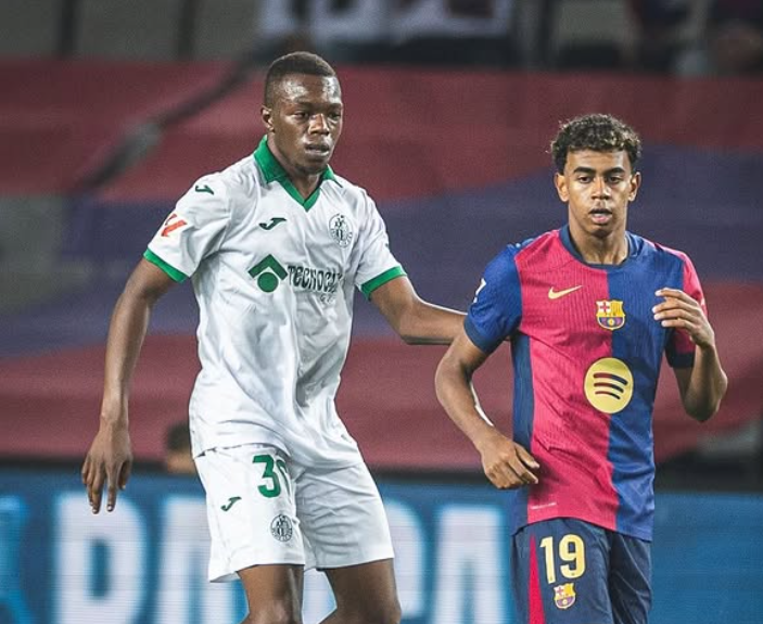 Keita junto a Lamine Yamal en el partido entre Barça y Getafe (@abdoulayekeita.7)